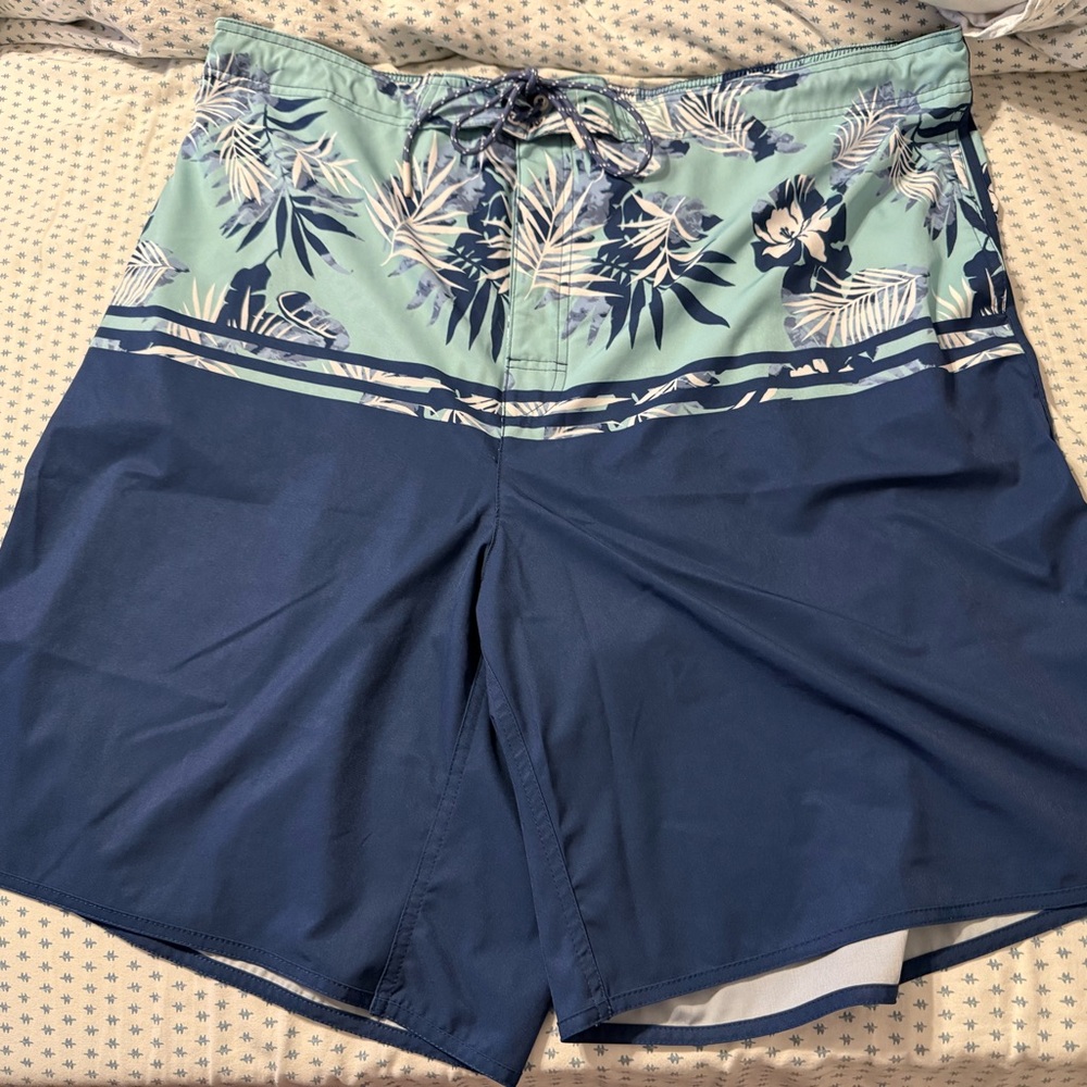 NWOT True Nation Men's Swim Shorts Big and Tall